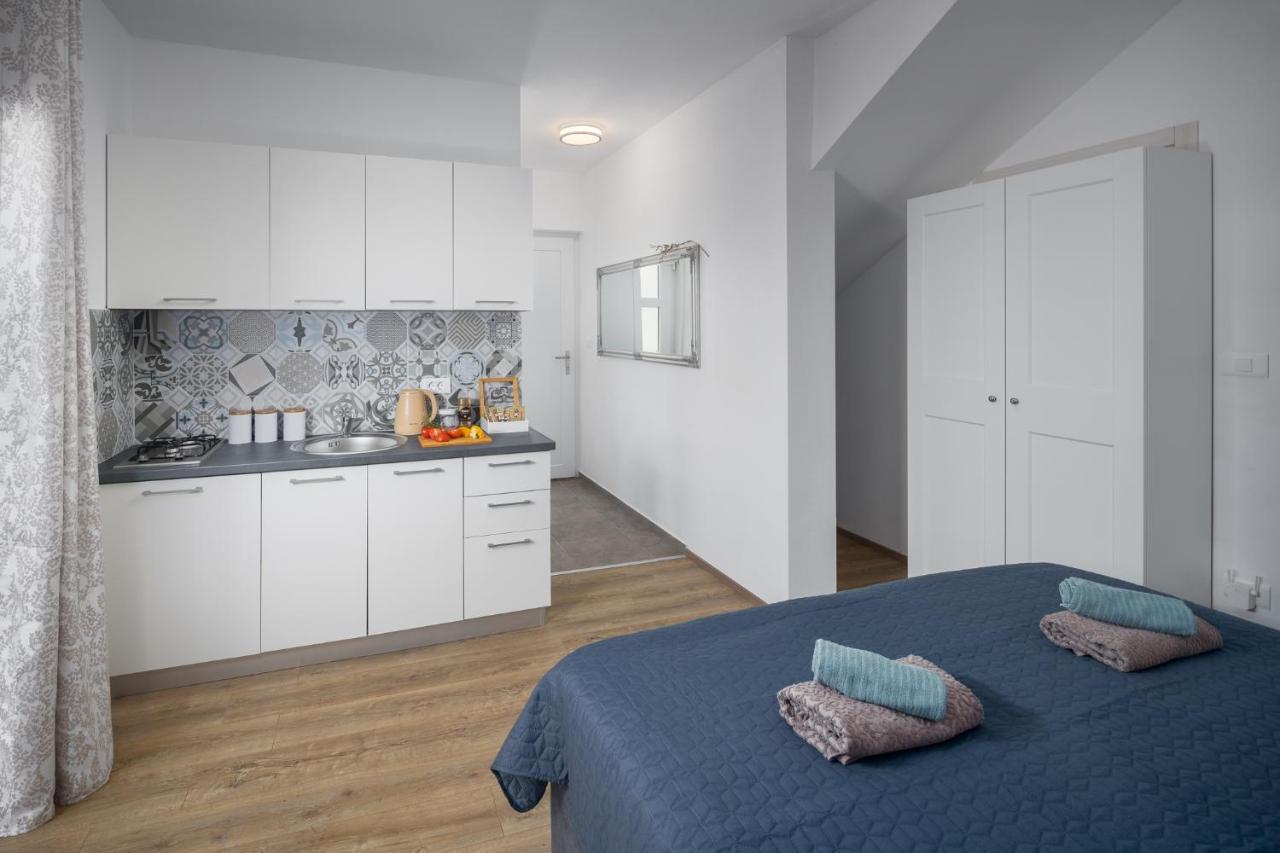 Studio Apartments Villa Valla - Free Bikes Fazana Ngoại thất bức ảnh