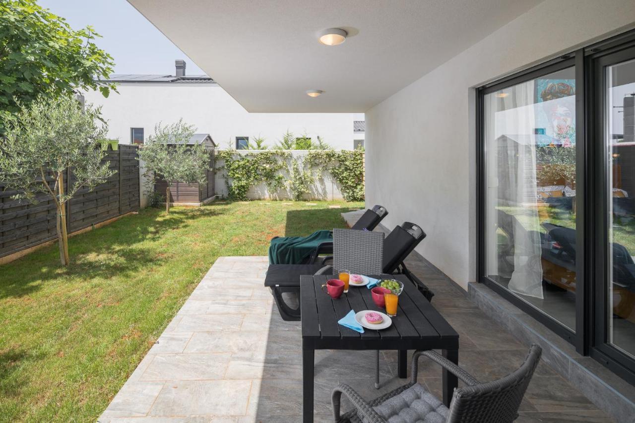 Studio Apartments Villa Valla - Free Bikes Fazana Ngoại thất bức ảnh