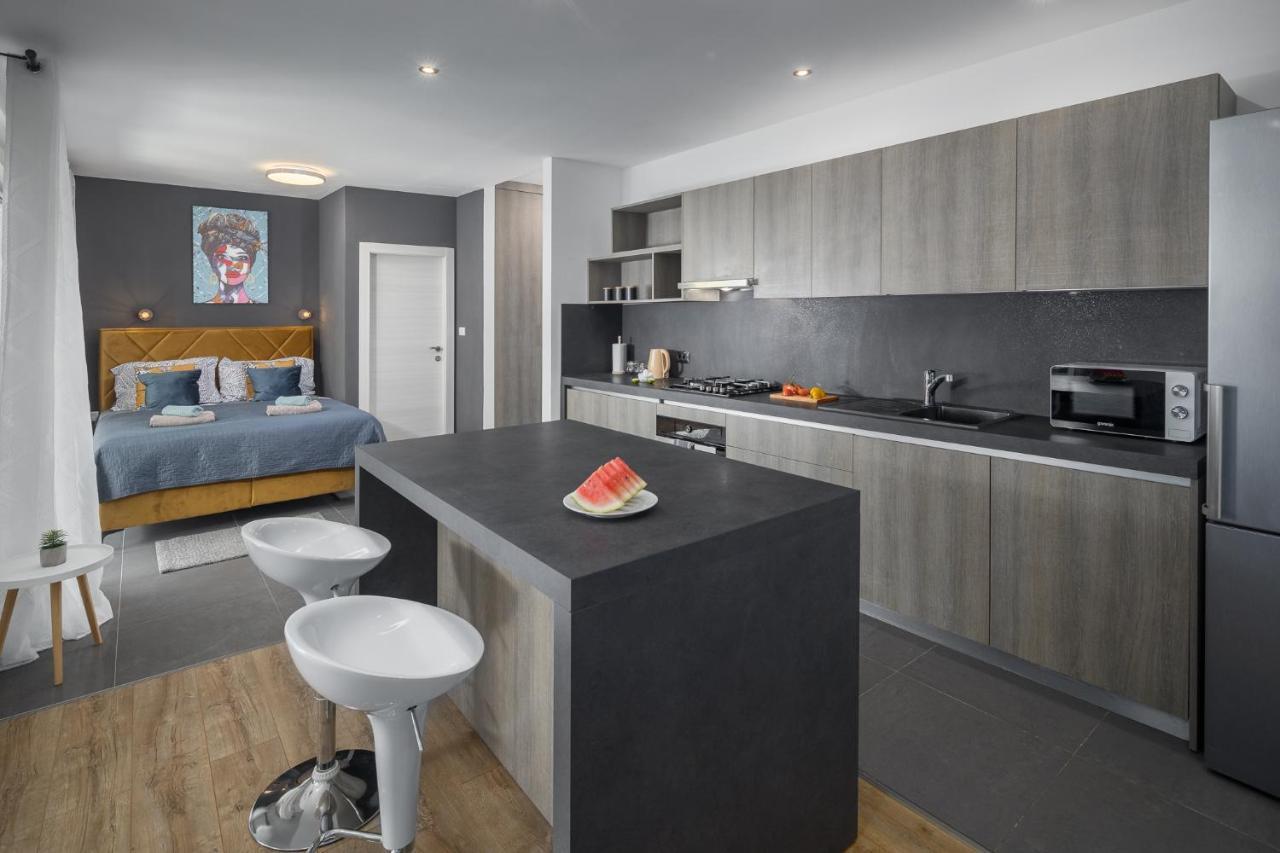Studio Apartments Villa Valla - Free Bikes Fazana Ngoại thất bức ảnh