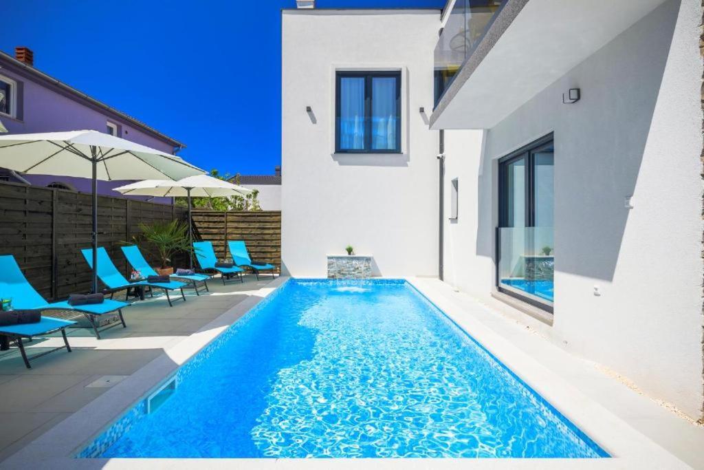 Studio Apartments Villa Valla - Free Bikes Fazana Ngoại thất bức ảnh